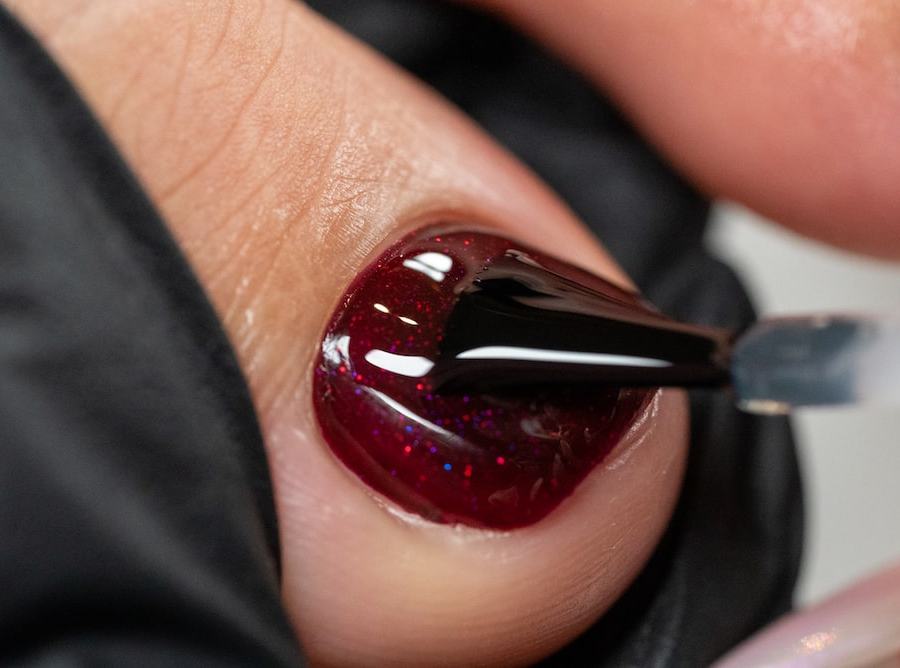 Pose de vernis semi-permanent